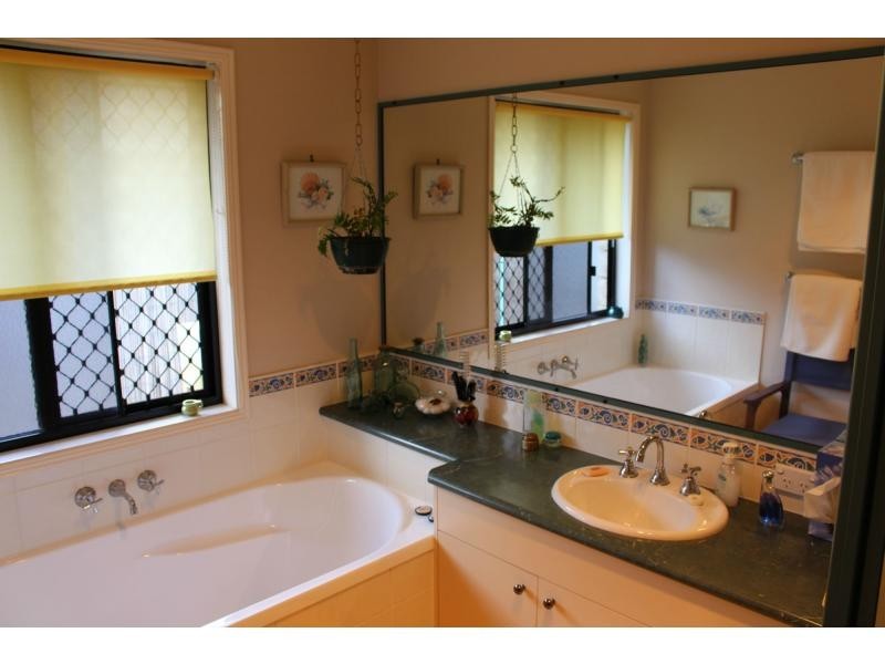 3 Vanguard Court, Cooloola Cove QLD 4580