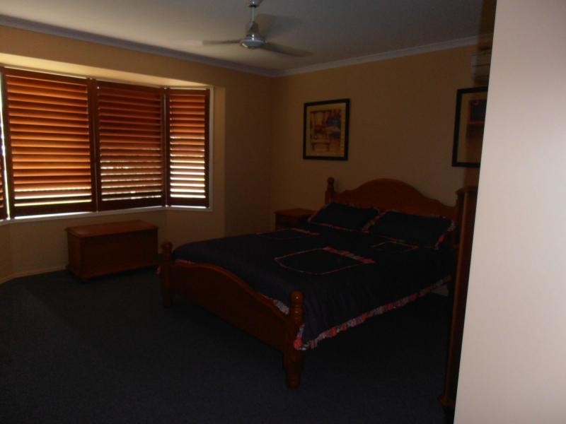 4 Lusitania Avenue, Cooloola Cove QLD 4580