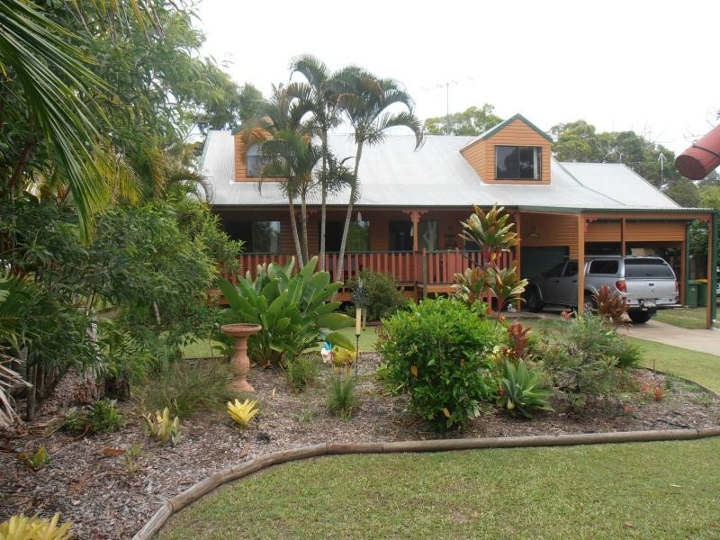15 Challenger Court, Cooloola Cove QLD 4580
