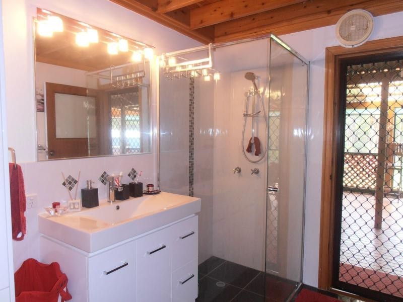 15 Challenger Court, Cooloola Cove QLD 4580