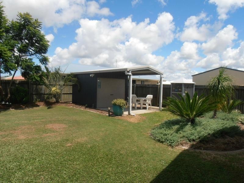 26 Canberra Avenue, Cooloola Cove QLD 4580