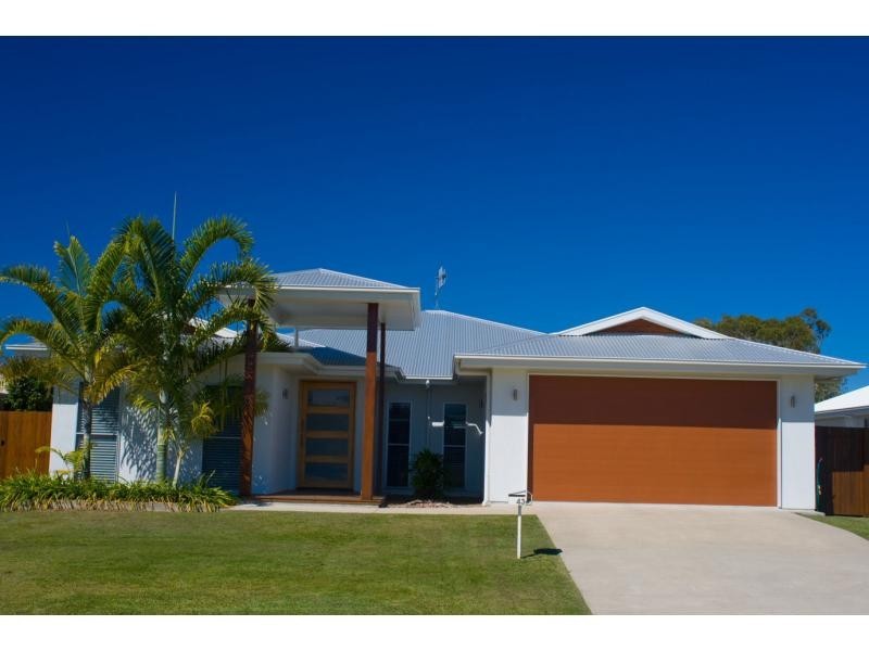 43 Summer Way, Tin Can Bay QLD 4580