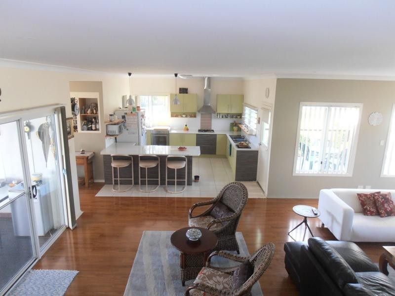 76 Bayside Road, Cooloola Cove QLD 4580