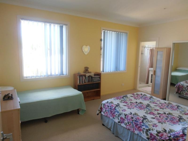 76 Bayside Road, Cooloola Cove QLD 4580