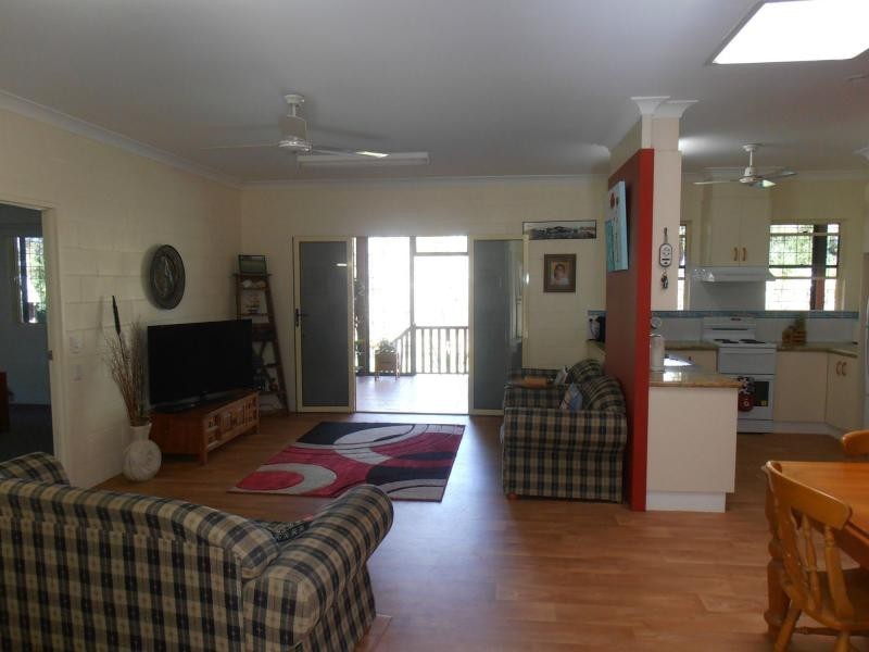 4 Cygnet Court, Cooloola Cove QLD 4580