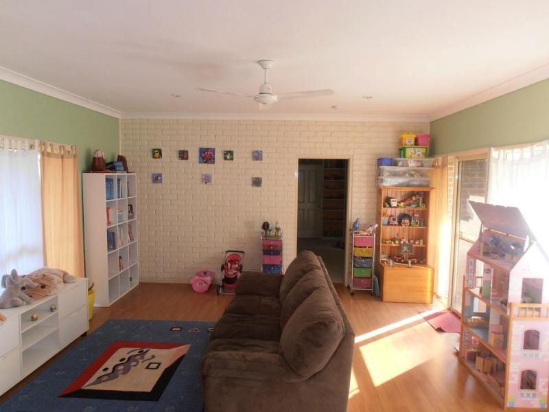 9 Bobrei Court, Wallu QLD 4570