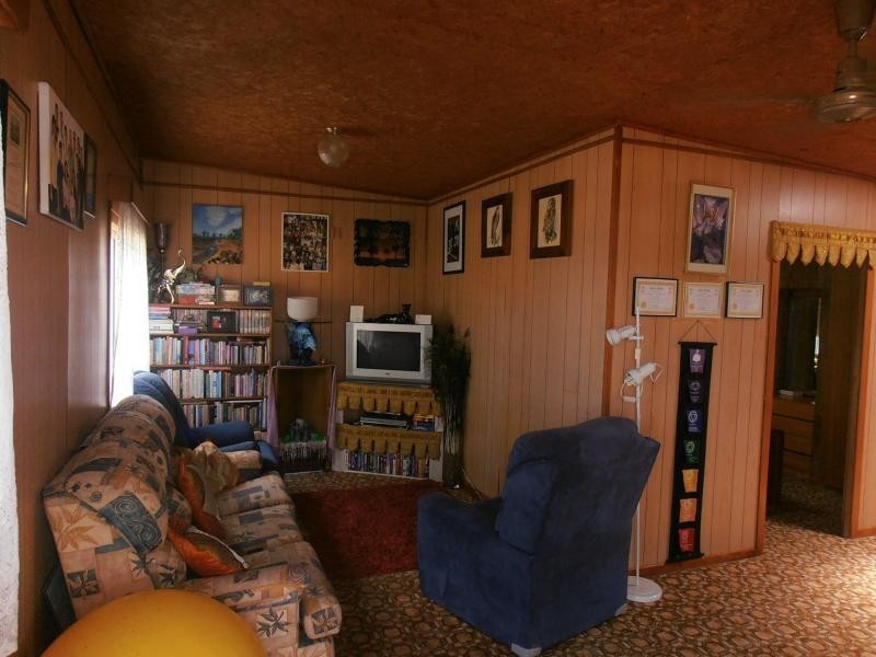 63 Gympie Road, Tin Can Bay QLD 4580