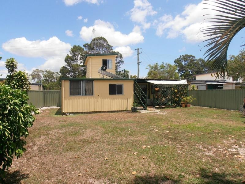 63 Gympie Road, Tin Can Bay QLD 4580