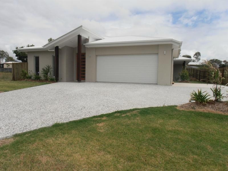 41 Tuna Way, Tin Can Bay QLD 4580