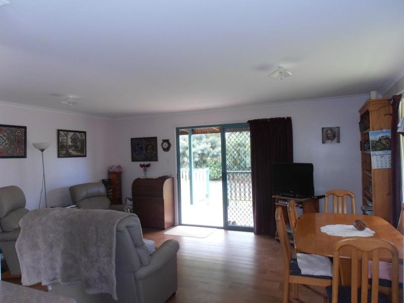 6 Victory Court, Cooloola Cove QLD 4580
