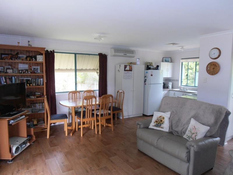 6 Victory Court, Cooloola Cove QLD 4580