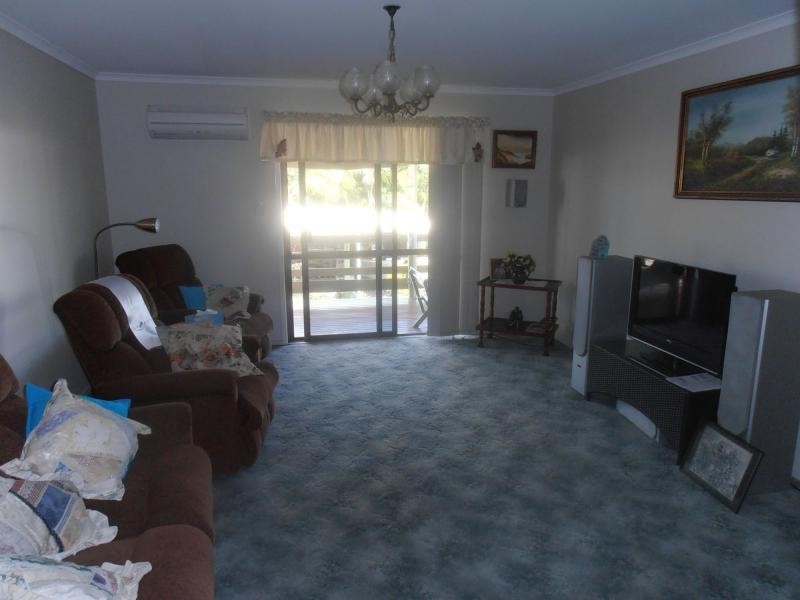 78 Gympie Road, Tin Can Bay QLD 4580