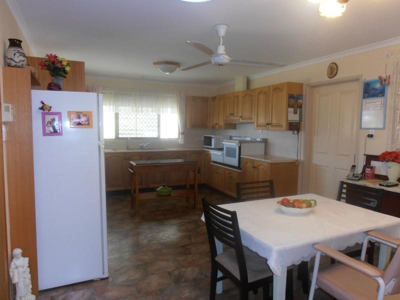 68 Gympie Road, Tin Can Bay QLD 4580