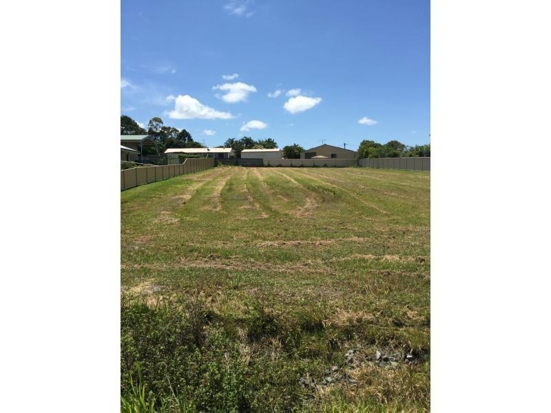 4 Roebuck Street, Cooloola Cove QLD 4580