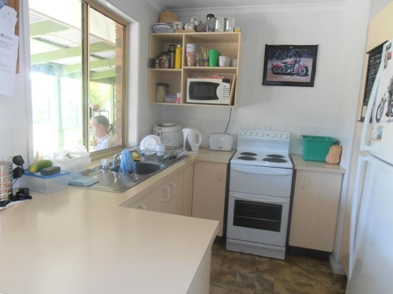 11 Bass Street, Tin Can Bay QLD 4580
