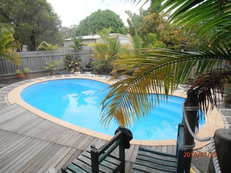4 Nina Court, Cooloola Cove QLD 4580