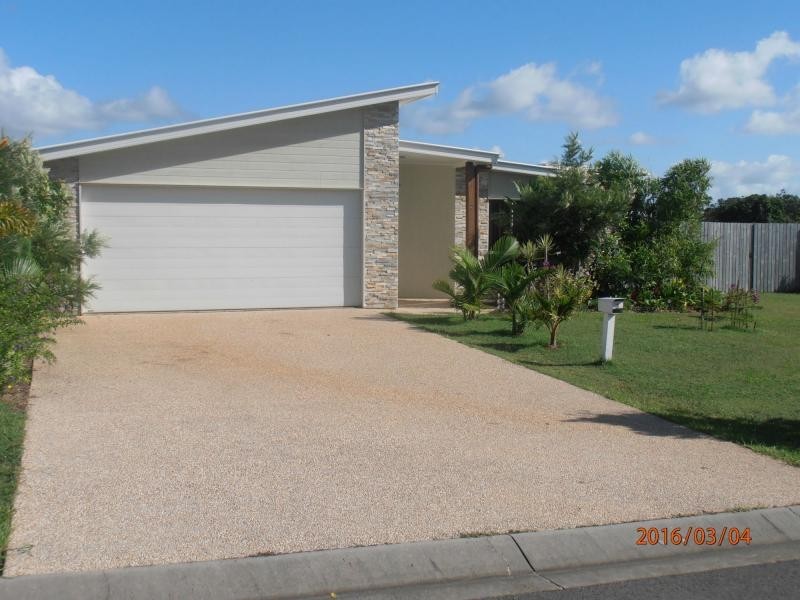 8 Boambillee Circuit, Cooloola Cove QLD 4580