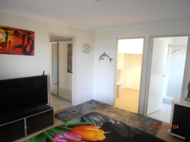 8 Boambillee Circuit, Cooloola Cove QLD 4580