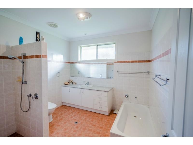 77 Nautilus Drive, Cooloola Cove QLD 4580