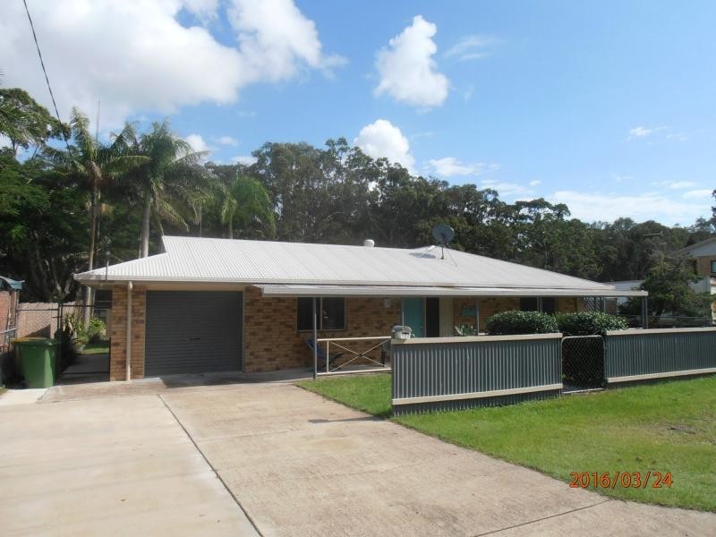 122 Emperor Street, Tin Can Bay QLD 4580