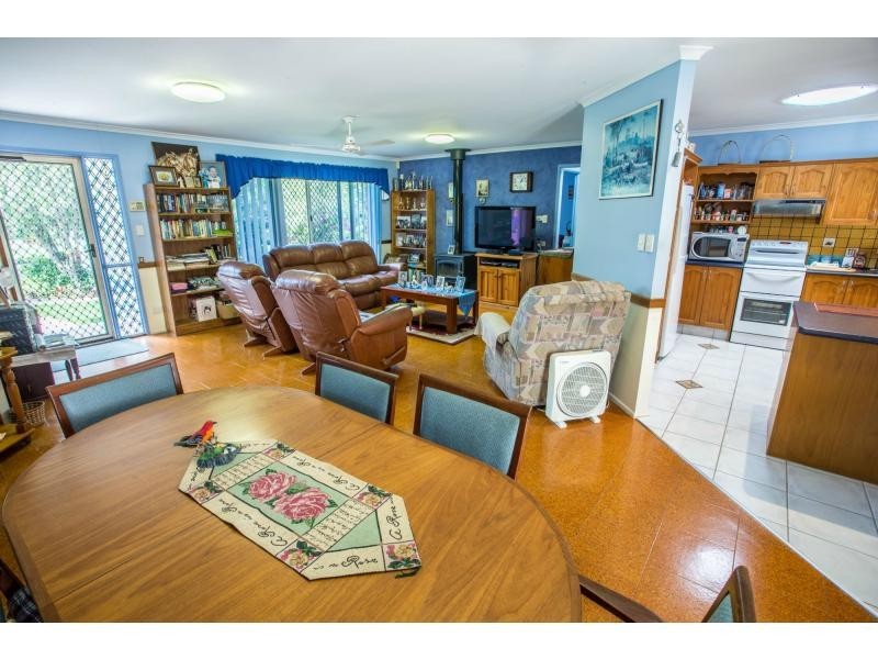 17 Sterling Castle Road, Tin Can Bay QLD 4580