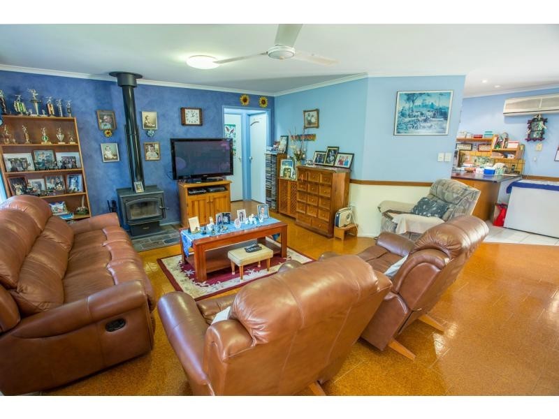 17 Sterling Castle Road, Tin Can Bay QLD 4580