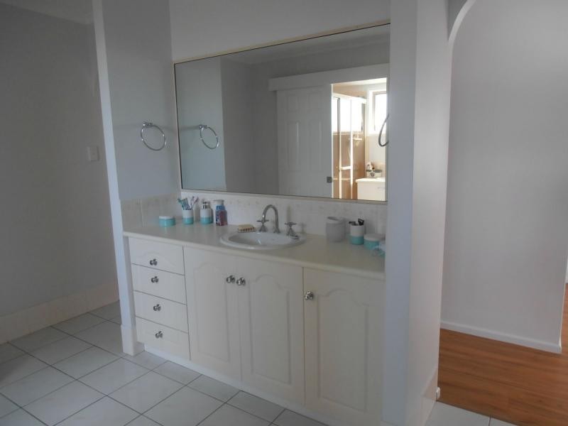 31 Marlin Way, Tin Can Bay QLD 4580