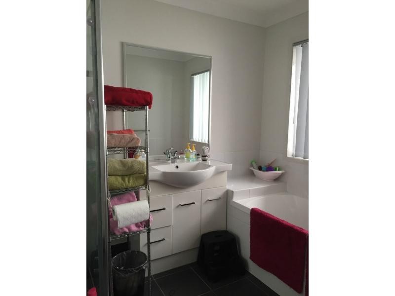 34 Fyshburn Drive, Cooloola Cove QLD 4580