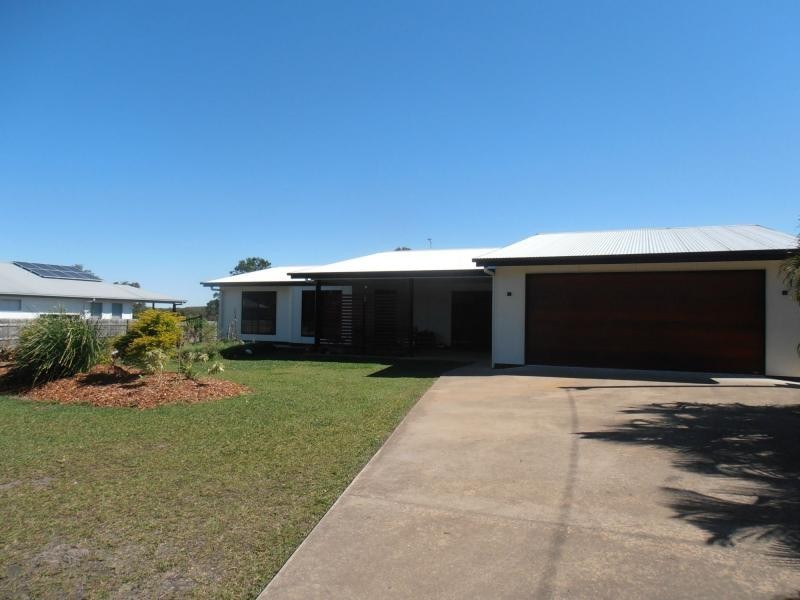 48 Bayside Road, Cooloola Cove QLD 4580
