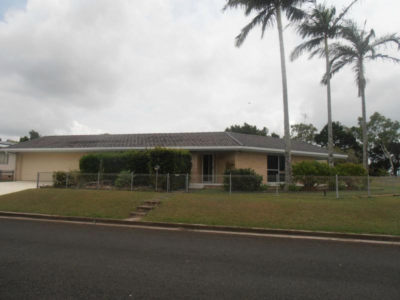 39 Bass Street, Tin Can Bay QLD 4580