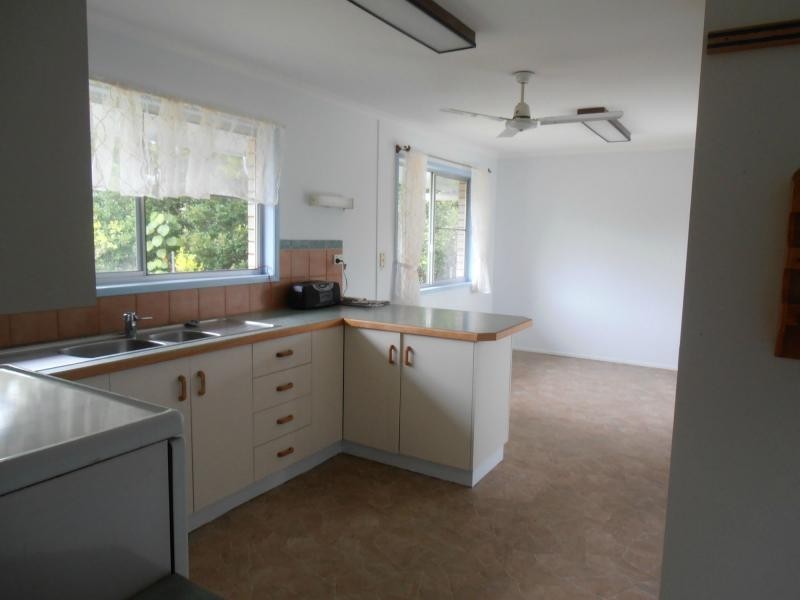 39 Bass Street, Tin Can Bay QLD 4580