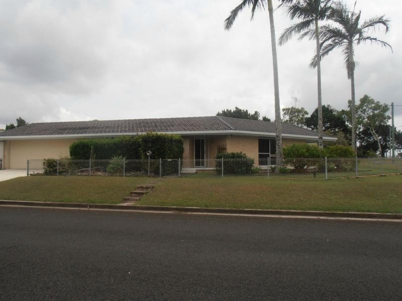 39 Bass Street, Tin Can Bay QLD 4580