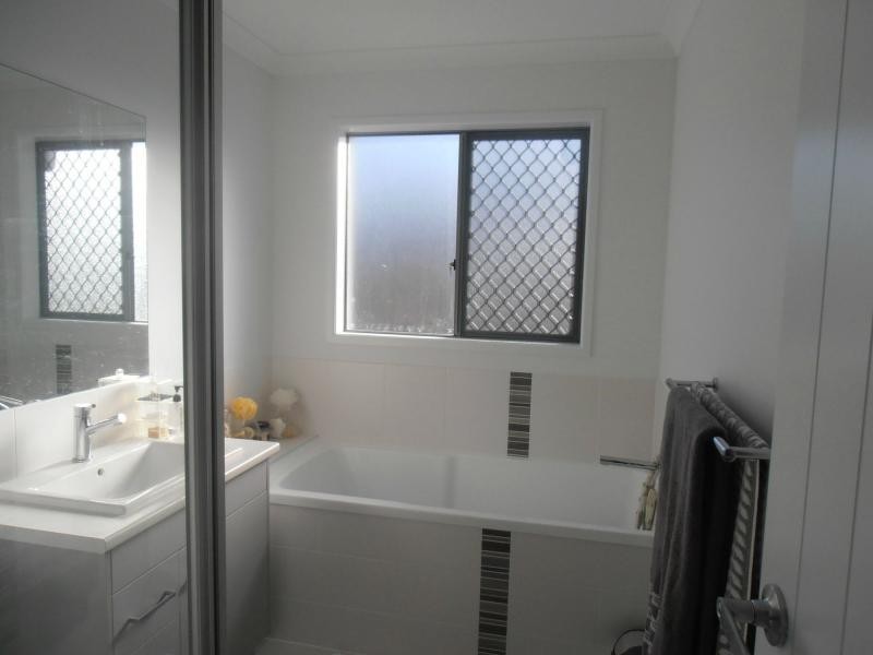 52 Summer Way, Tin Can Bay QLD 4580