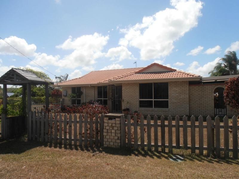 4 Duchess Court, Cooloola Cove QLD 4580