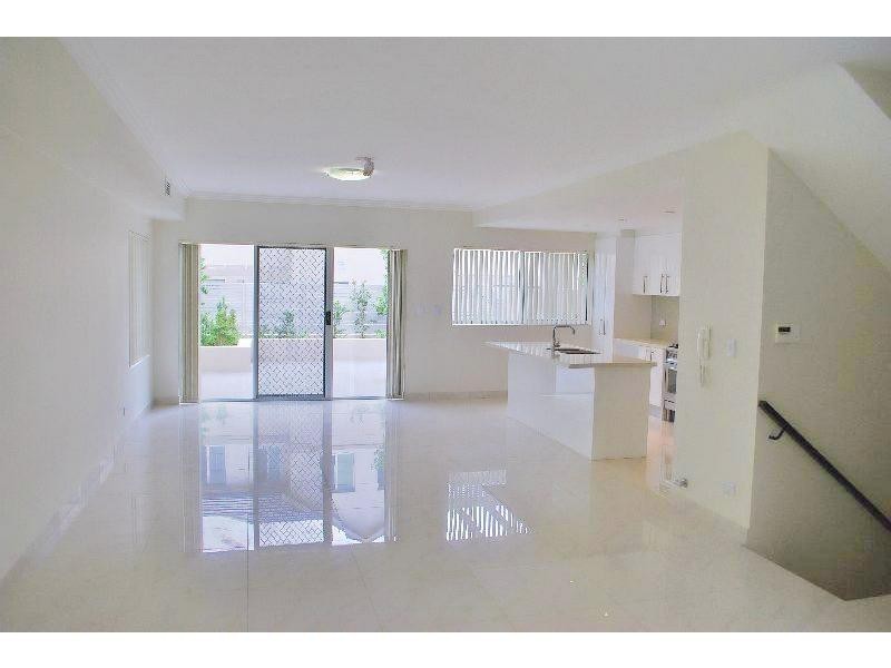 1/26 Bettington Road, Oatlands NSW 2117