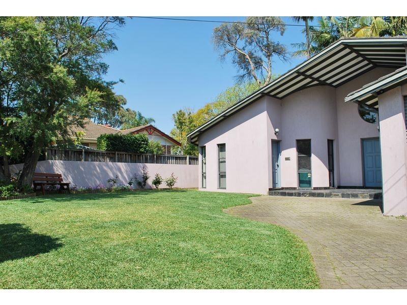 2 Deakin Street, West Ryde NSW 2114