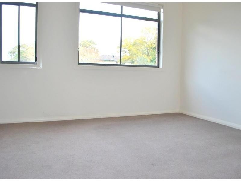 2/20 Fullarton Street, Telopea NSW 2117