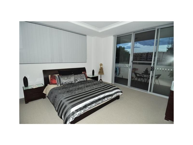Unit 7/10-12 Castlereagh Street, Liverpool NSW 2170