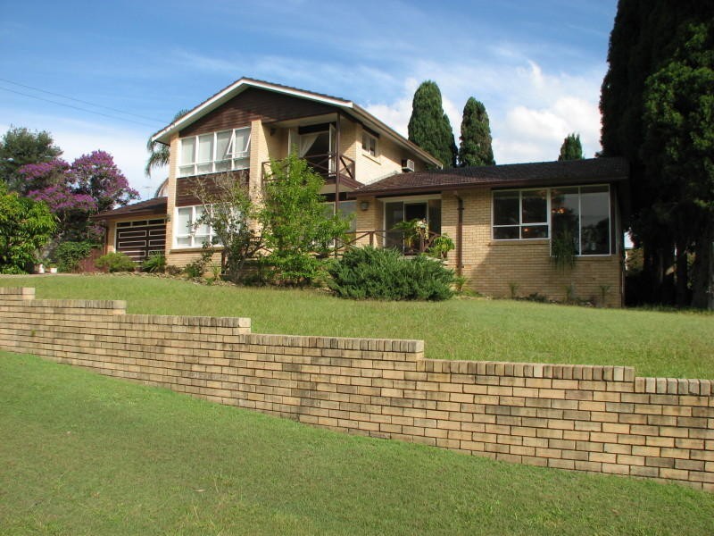 12 Woodbury Street, North Rocks NSW 2151