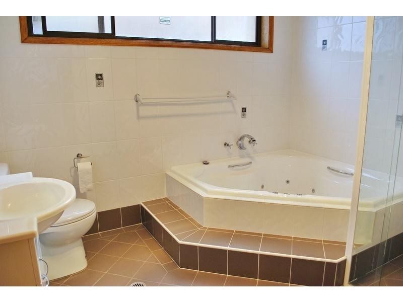 60 Barellan Avenue, Carlingford NSW 2118