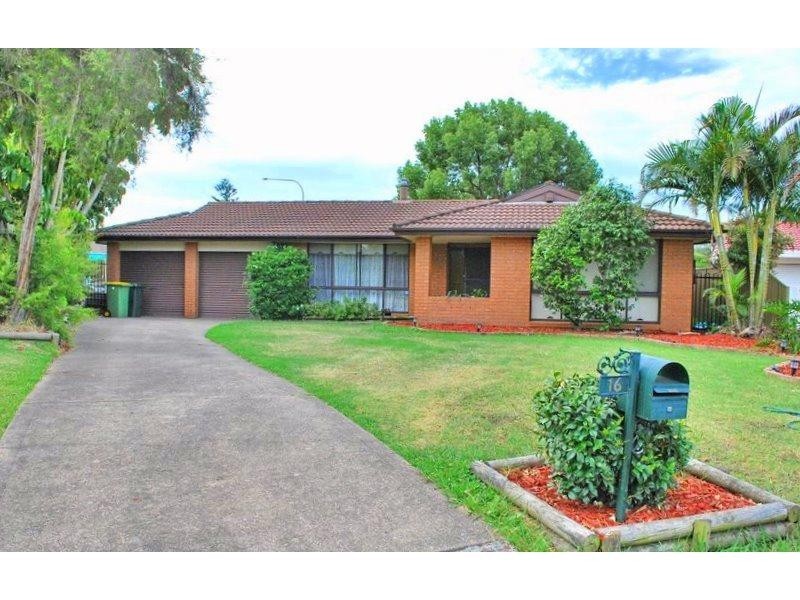 16 Lismore Close, Bossley Park NSW 2176