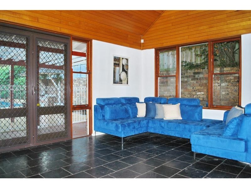 8 Ingleby Street, Oatlands NSW 2117