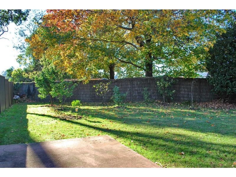 8 Ingleby Street, Oatlands NSW 2117