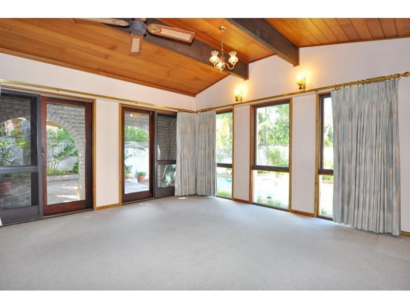 11 Iona Avenue, North Rocks NSW 2151