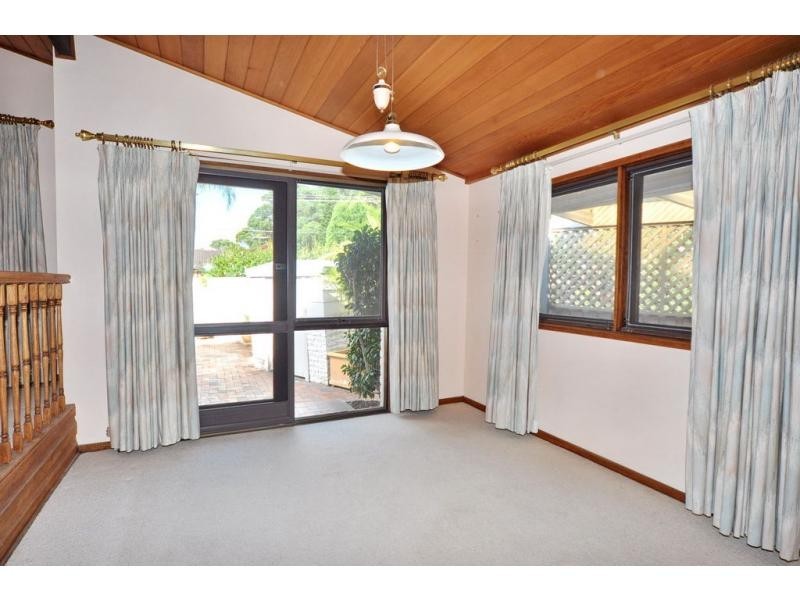 11 Iona Avenue, North Rocks NSW 2151