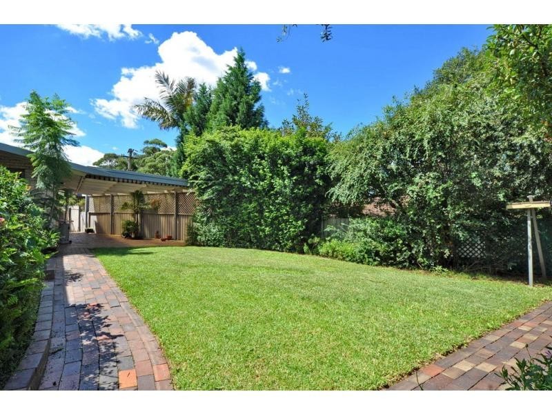 11 Iona Avenue, North Rocks NSW 2151