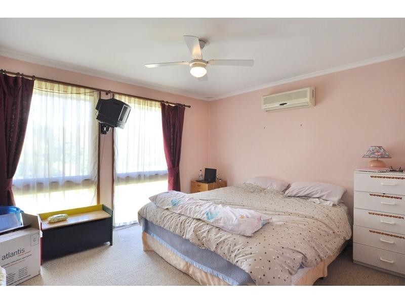 8 Metcalf Avenue, Carlingford NSW 2118