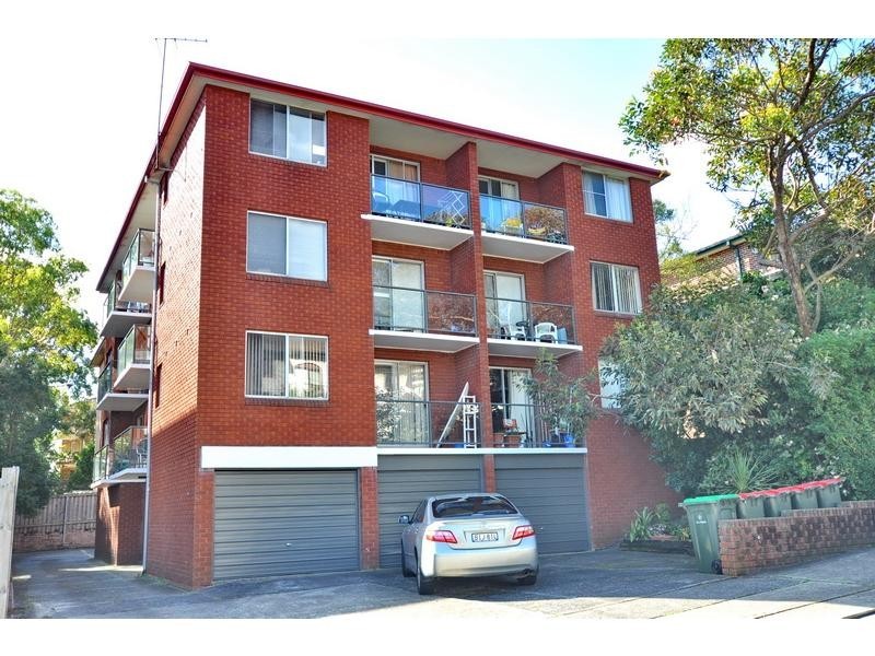 2/15 Linsley Street, Gladesville NSW 2111