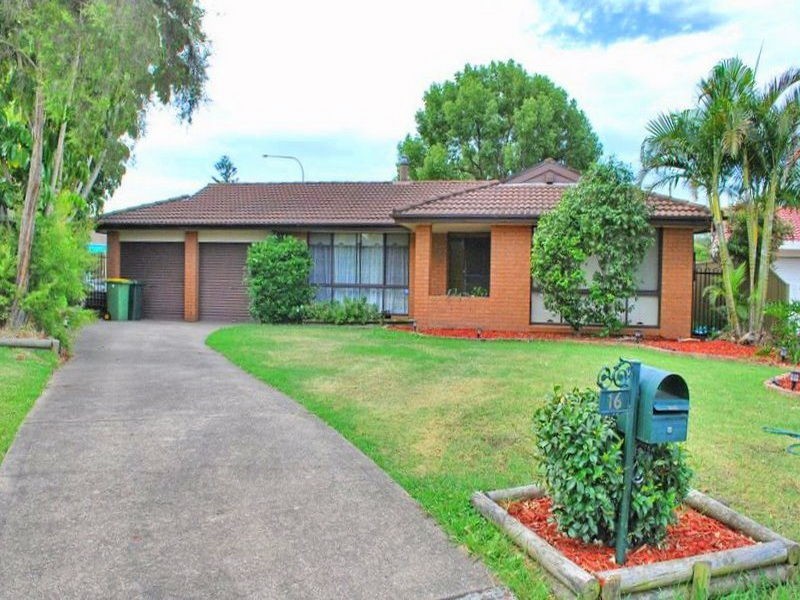 16 Lismore Close, Bossley Park NSW 2176