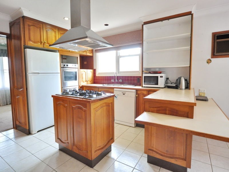 12 Lochinvar Parade, Carlingford NSW 2118